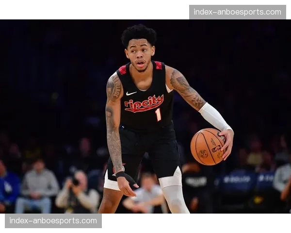 开拓者公牛比赛，西蒙斯与拉文三分射手对决